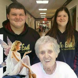 Meet your Posher, Tina